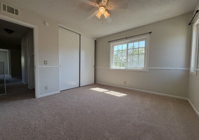 Building Photo - Your Dream Home Awaits in the Heart of Cam...