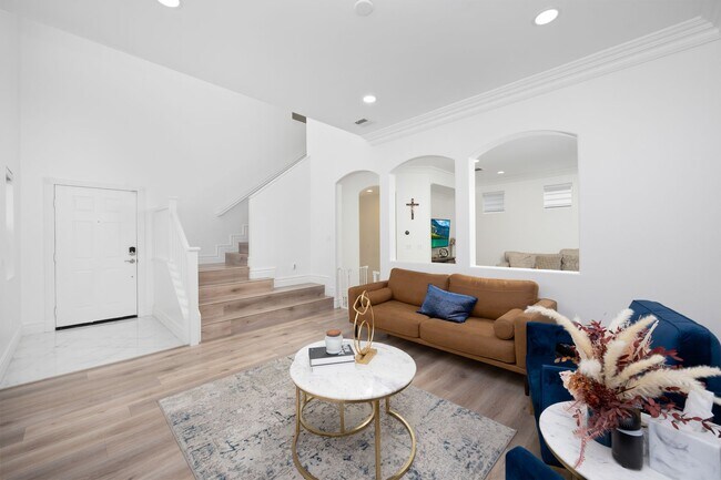 Building Photo - Beautiful 4-Bedroom Chino Home