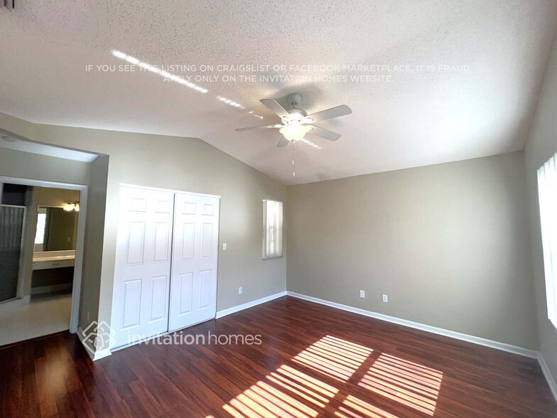 Building Photo - 11228 NW 46th Dr