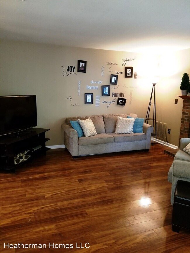 Building Photo - 2 br, 2.5 bath House - 310 Wind Ridge Drive
