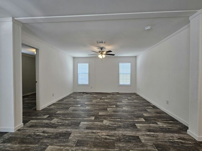 Building Photo - 6710 Hidden Oaks Dr