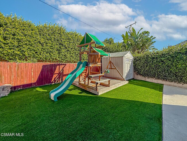 Building Photo - 2561 Heywood St