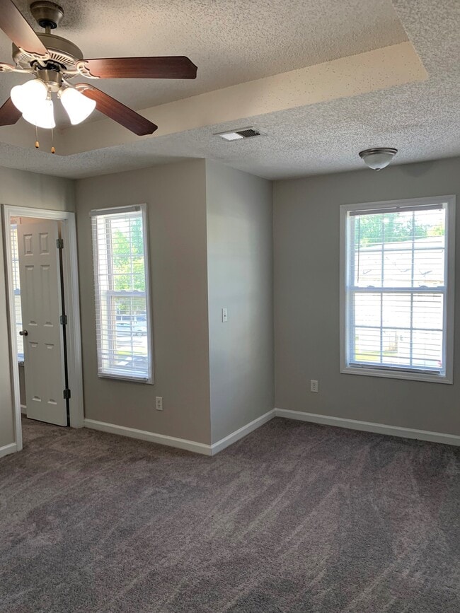 Building Photo - 205 Timber Wolf Trail