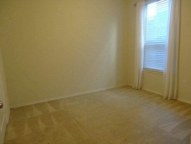 Building Photo - 4418 Windmill Run Dr