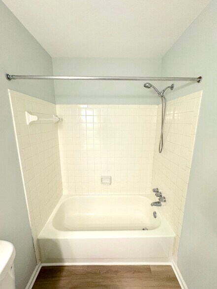 Building Photo - 700 Wolftrap Ln