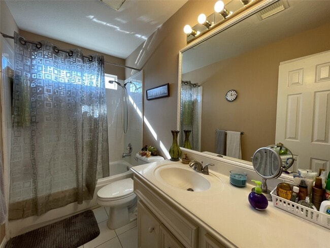 Building Photo - 3418 Shadowfern Dr