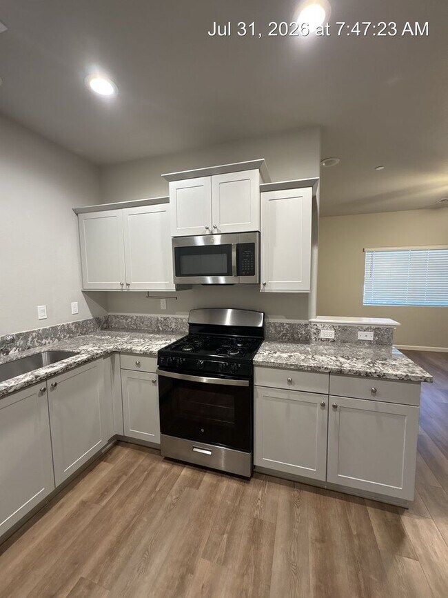 Building Photo - 4319