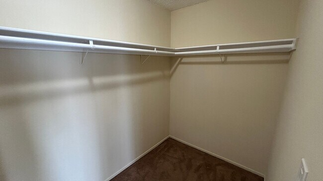 Building Photo - Charming 2-Bedroom Home in Lake Elsinore