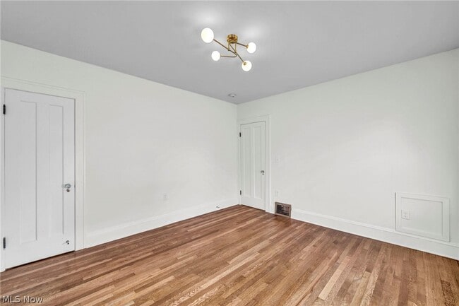 Building Photo - 2135 Coventry Rd