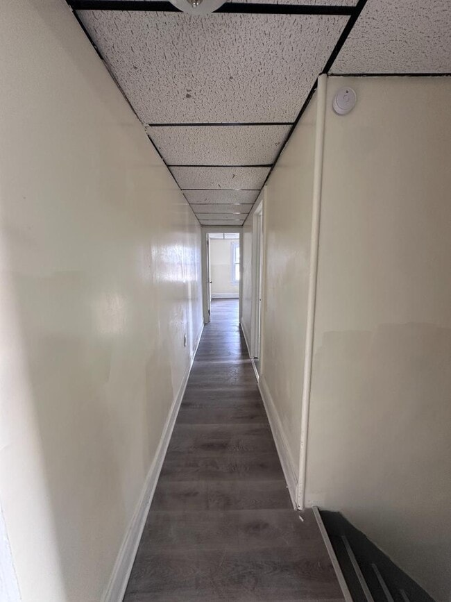 Building Photo - 153 Vine St