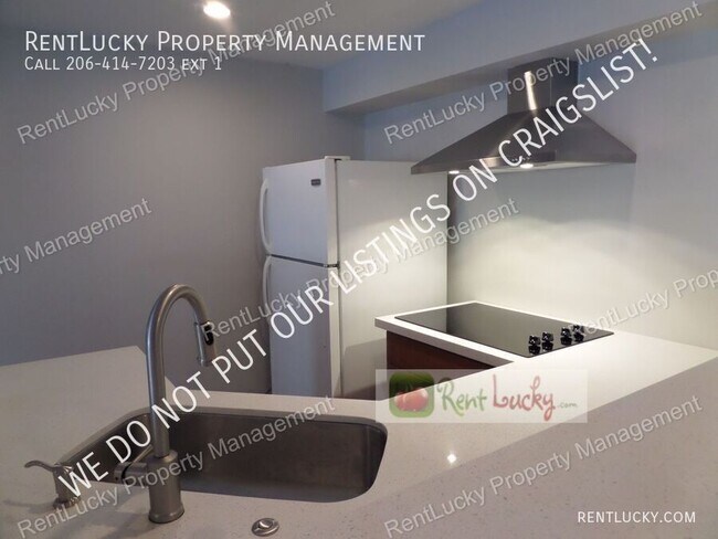 Building Photo - 5039 S 178th St