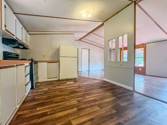Building Photo - Home for Rent $1000.00 a Month