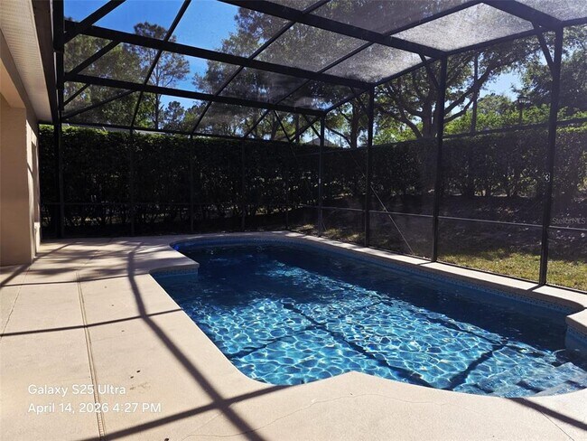 Building Photo - 1027 Balmoral Dr