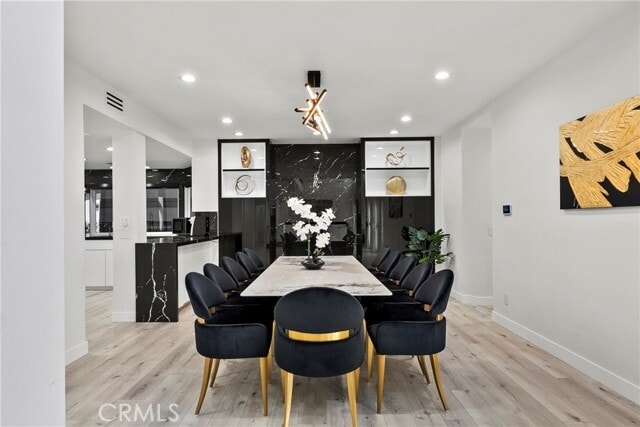 Building Photo - 5965 Nora Lynn Dr