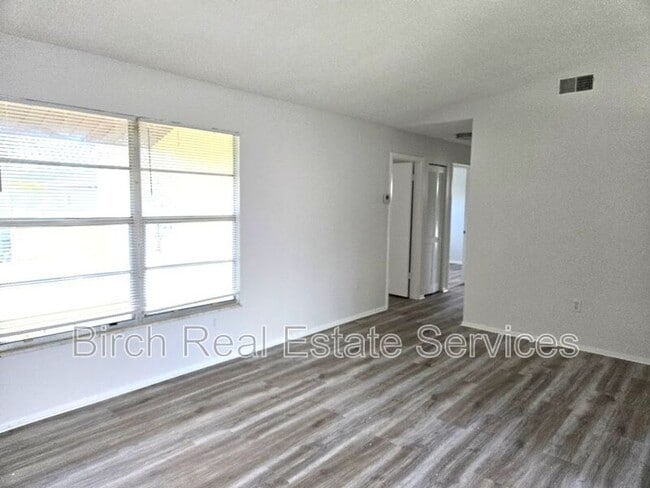 Building Photo - 5122 Muriel Ln