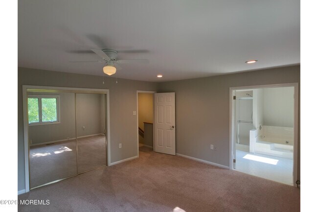 Building Photo - 283 Plum Dr