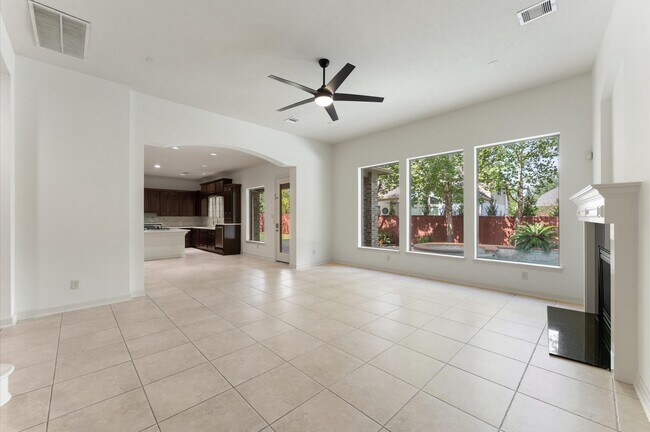 Building Photo - 361 W Tupelo Green Cir