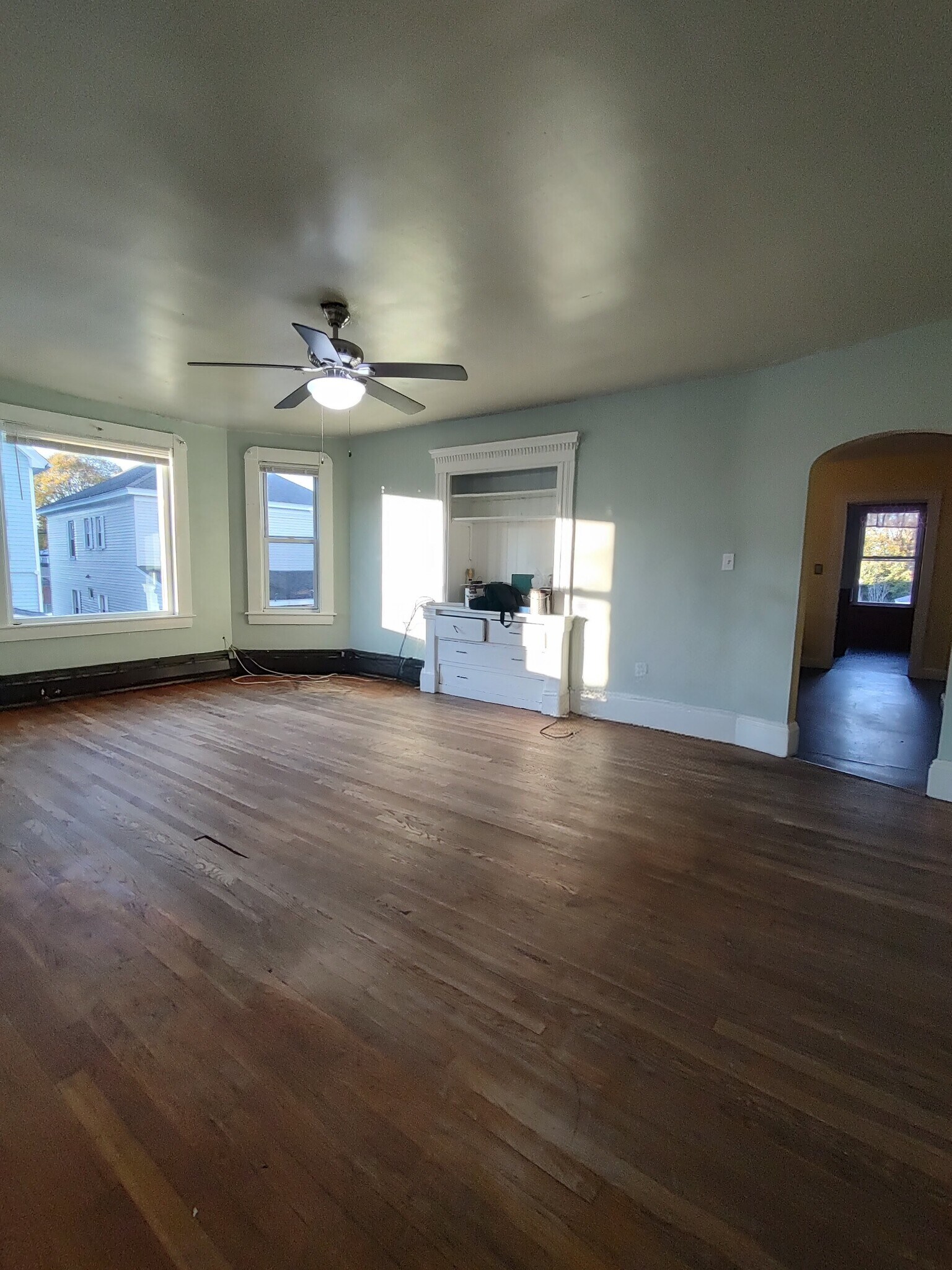 Building Photo - 6 Closson Ct