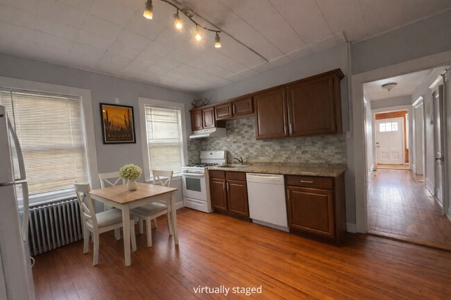 Building Photo - 20 Matchett St