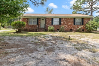 Building Photo - 6118 Lexington Dr