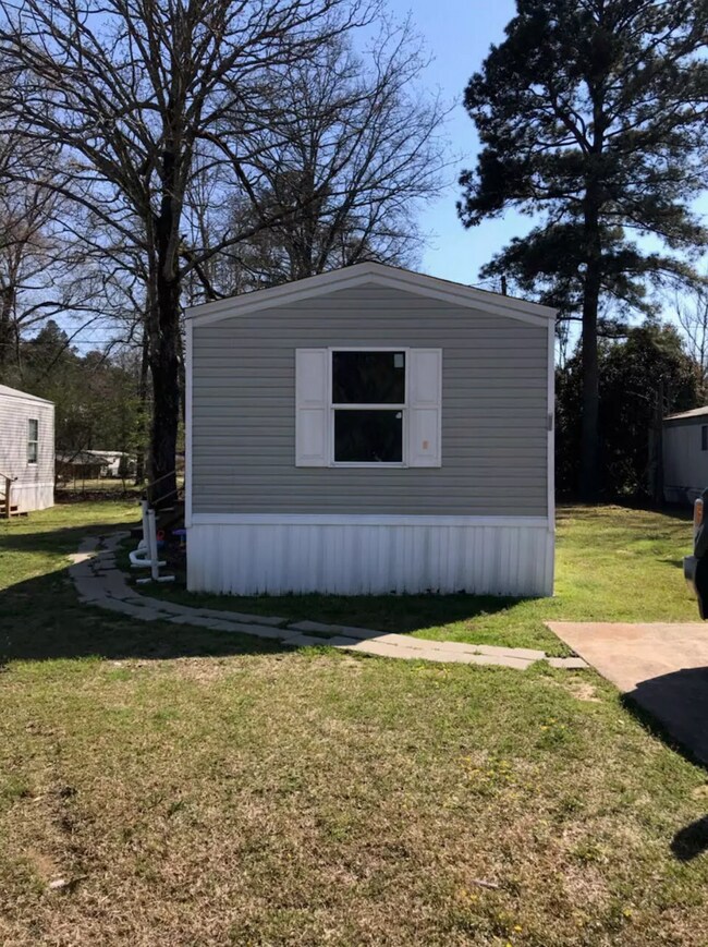 Building Photo - 6142 Ridge Dr