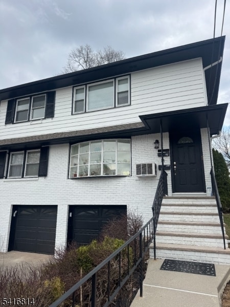 Building Photo - 18 Washburn Pl