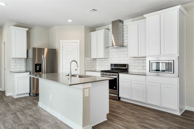 Building Photo - 12722 Basinghall Ln