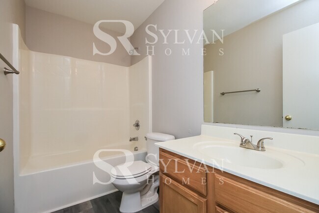 Building Photo - Come tour this beautiful 3BR, 2BA home today!