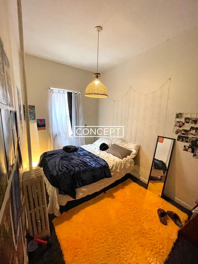 Building Photo - 17 Aberdeen St