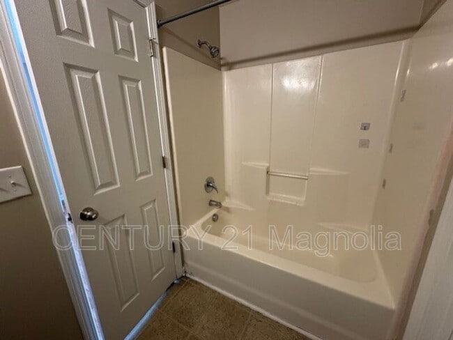 Building Photo - 1015 Micah Terrace