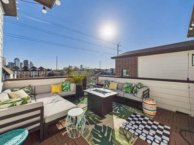 Building Photo - 1404 Spring St