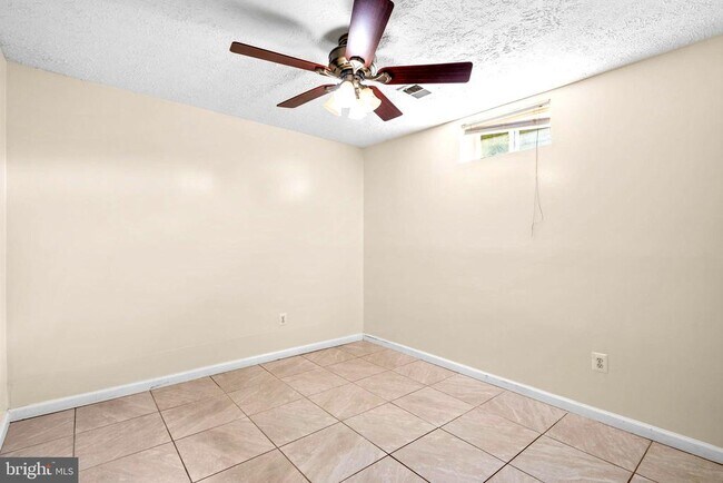 Building Photo - 8913 Tonbridge Terrace