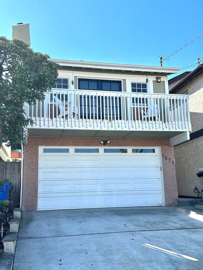 Primary Photo - 1624 Havemeyer Ln