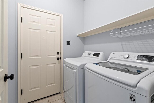 Building Photo - 11820 Dunfries Ln