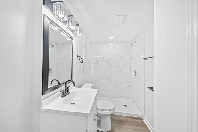 Building Photo - Fully Renovated 3BR/3BA Home with Quartz Finishes Near Easton - Move in Ready!