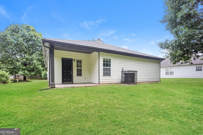 Building Photo - 5517 Jerome Rd