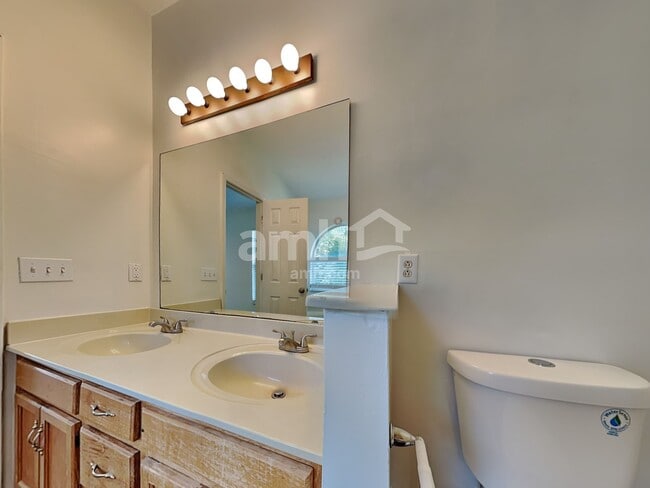 Building Photo - 2498 Port Kembla Dr