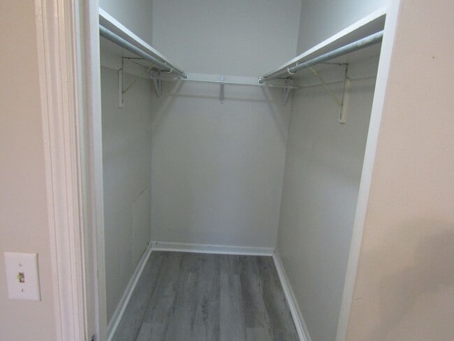 Building Photo - Beautiful 3bd/2ba