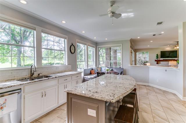 Building Photo - 7545 Primrose Dr