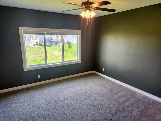 Building Photo - 1603 Red Cedar Ln