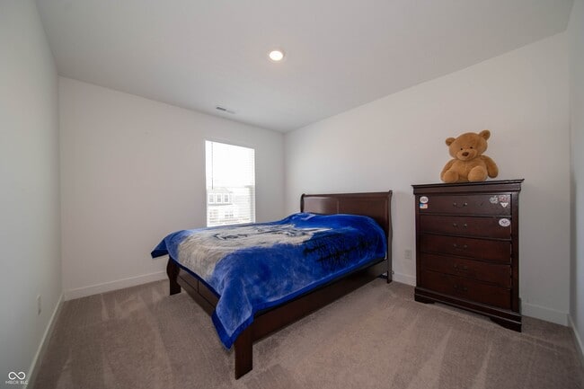 Building Photo - 7234 Darley Ln