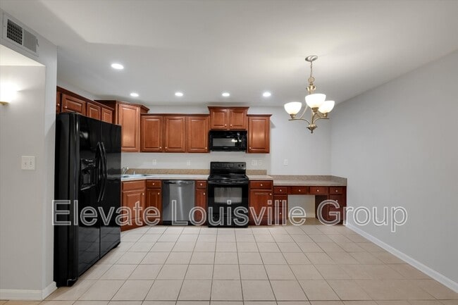 Building Photo - 739 N Hite Ave