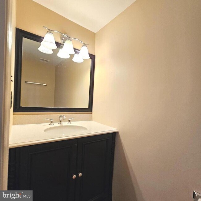 Building Photo - 4430 Airlie Way