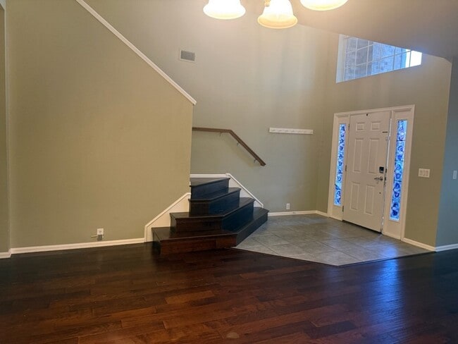 Building Photo - 2828 Cedar Ridge Ln