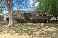 Building Photo - 16940 W 13 Mile Rd