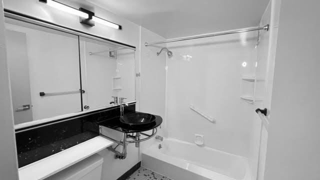 Building Photo - 1203 River Road Apt #8F, Edgewater, NJ 070...