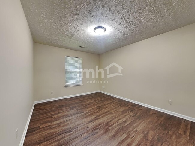 Building Photo - 931 Winding Down Way