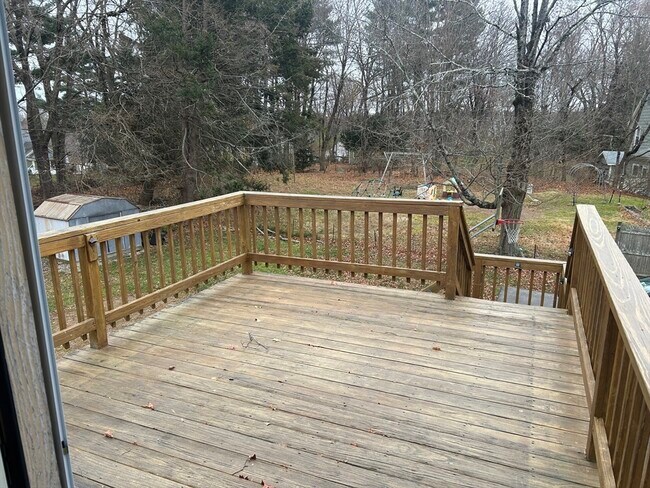 Building Photo - 31 Wellington St