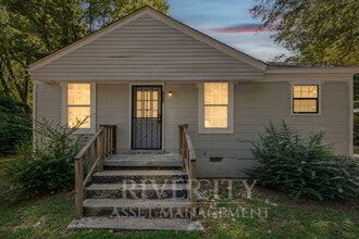 Building Photo - Beautiful Home Located In 38127 !! Section...