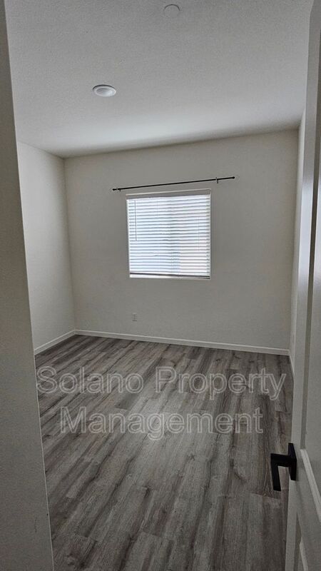 Building Photo - 1205 Niemann St